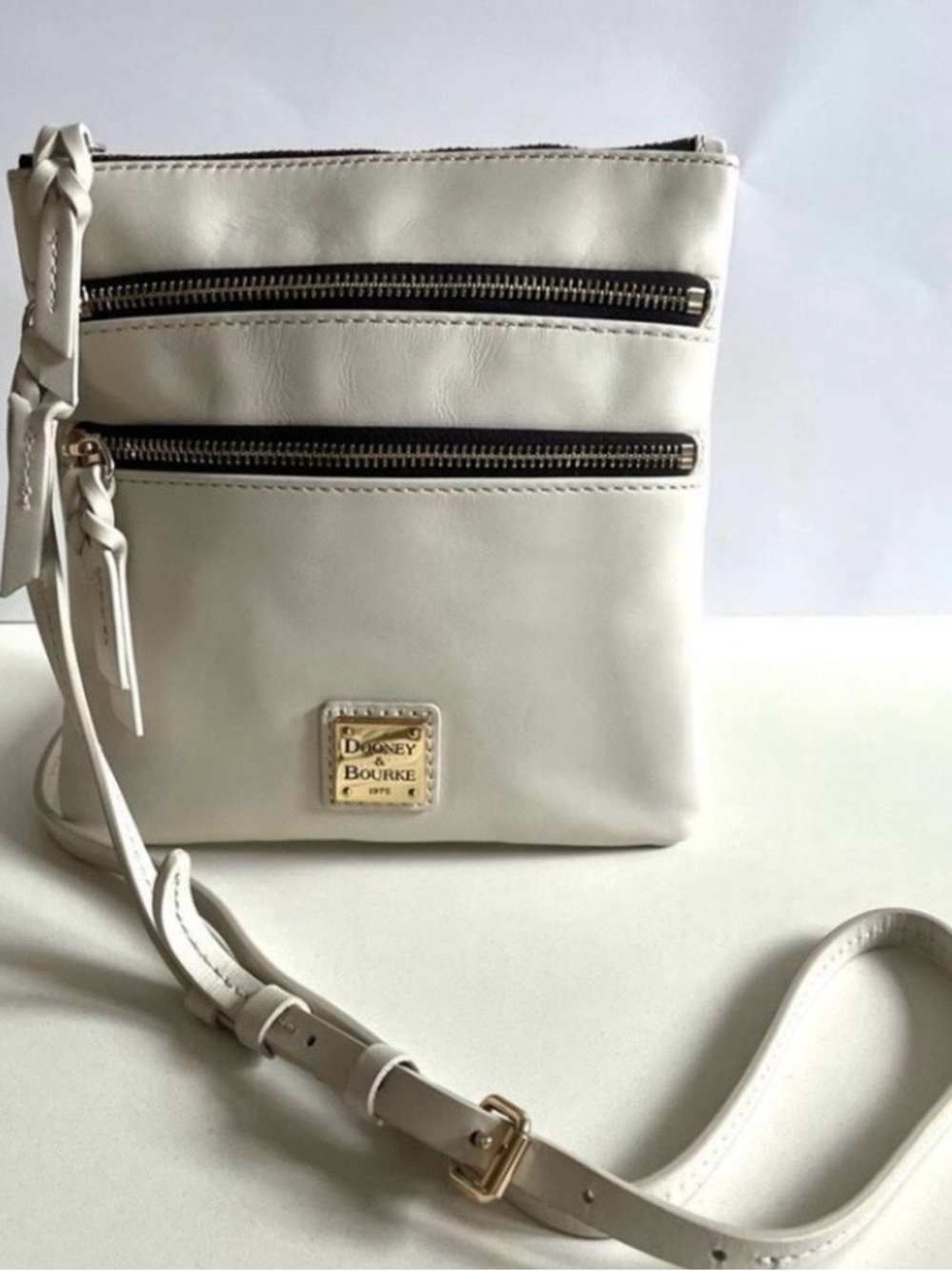 Dooney & Bourke Apollo Leather Triple Zip Crossbody- Ivory - Like New